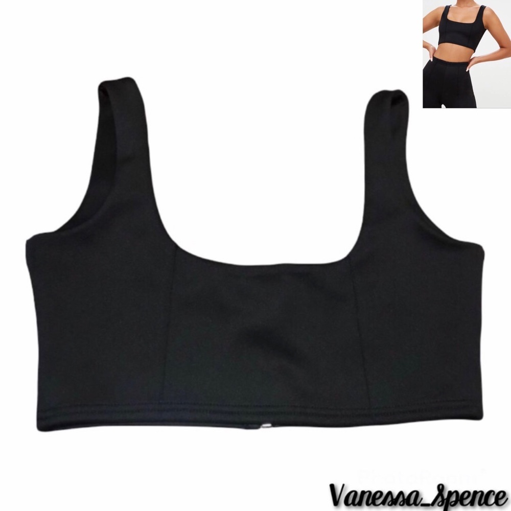Black Sleeveless Square Neck Crop Top PrettyLittleThing